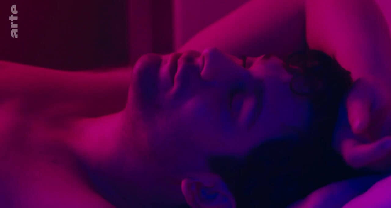 美丽的陌生人 Beautiful Stranger (2021)
