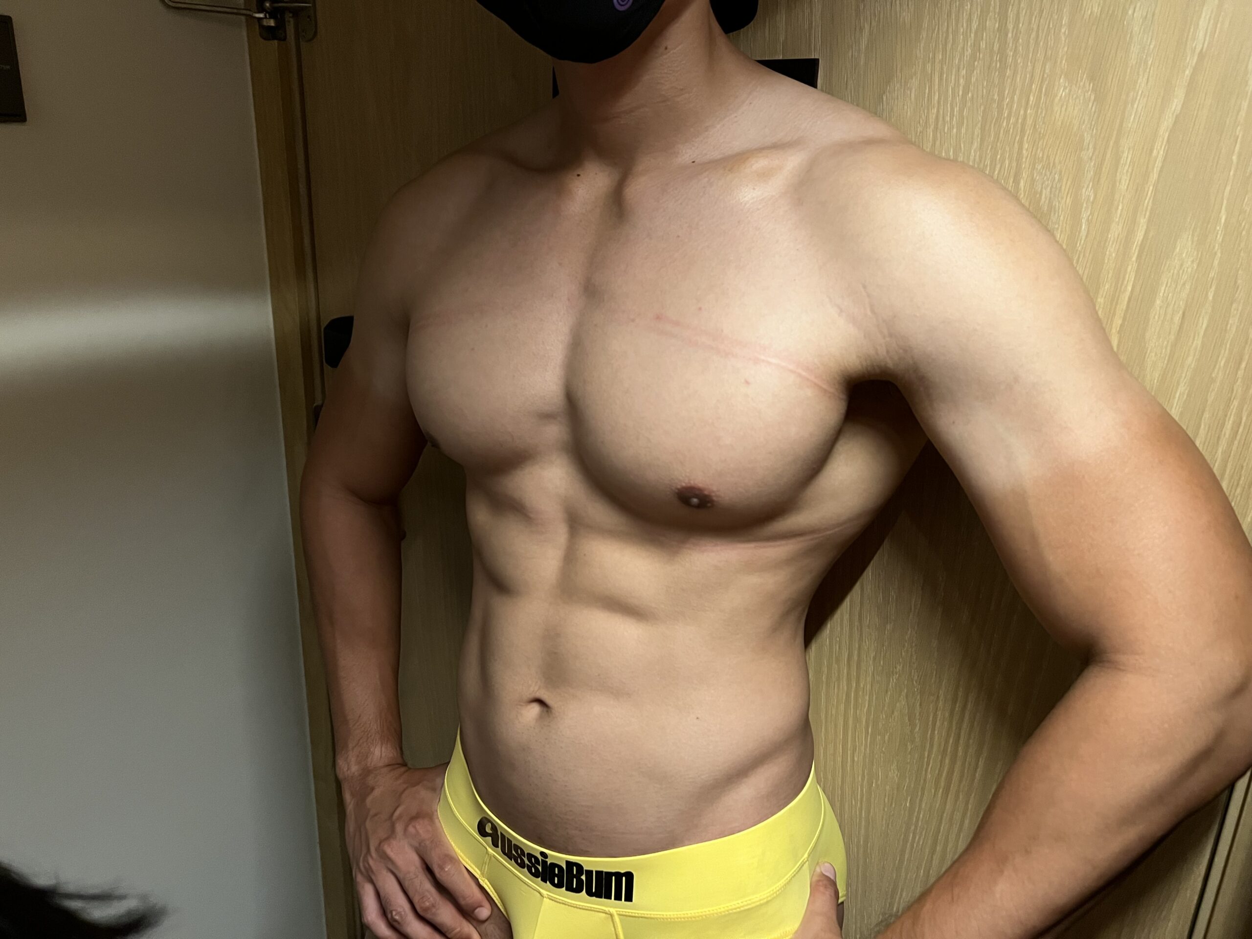 @hotpecs_